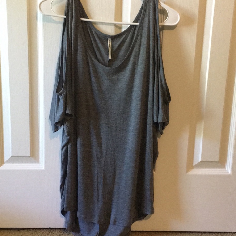 Off the shoulder grey feathered shirt